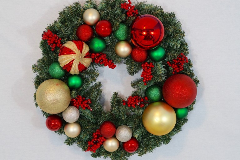 Easy Front Door DIY Christmas Wreath For Under $17