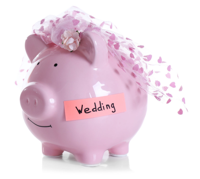 7 Ways To Cut Your Daily Expenses to Free Up Money For Your Wedding