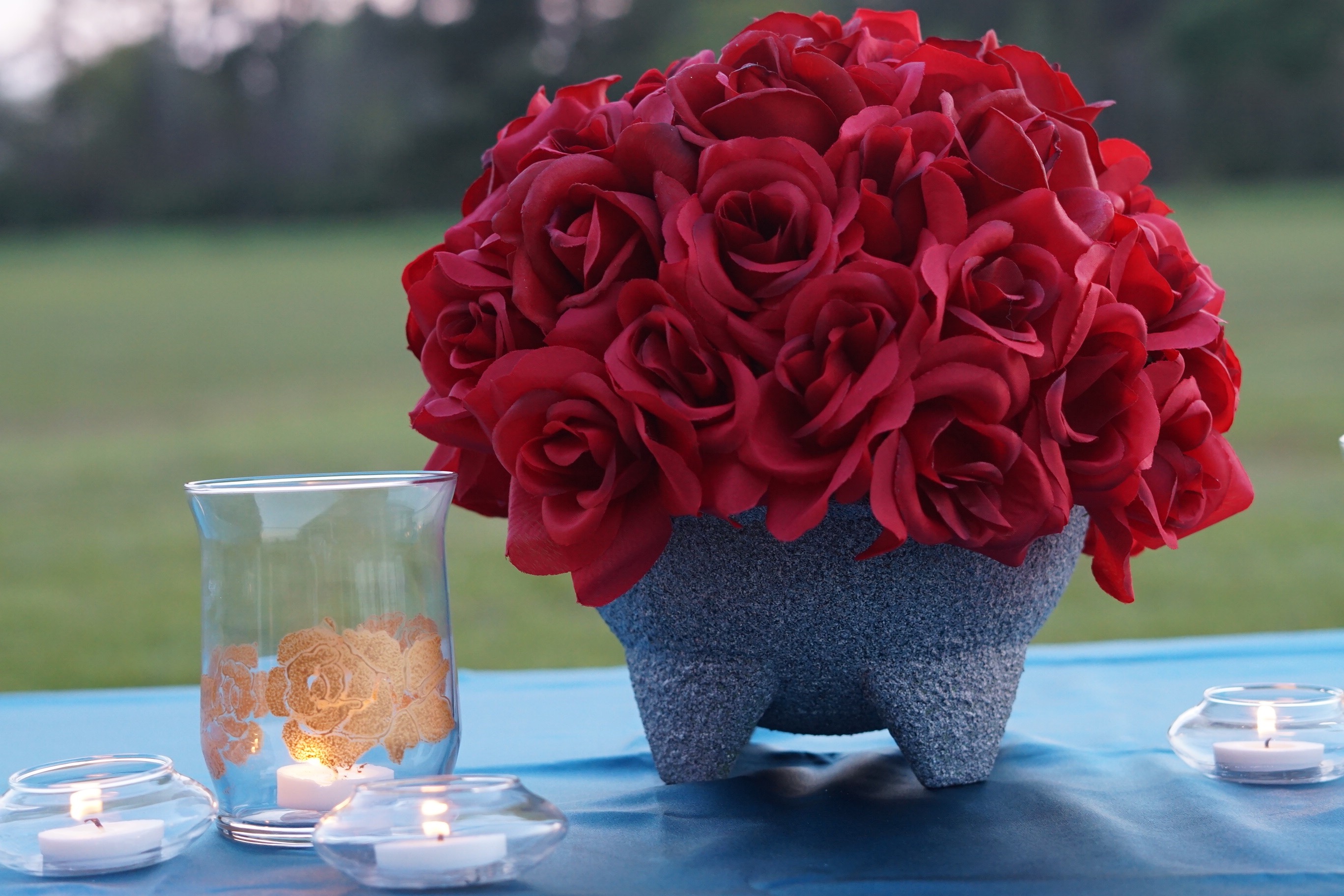 Red Centerpiece 16