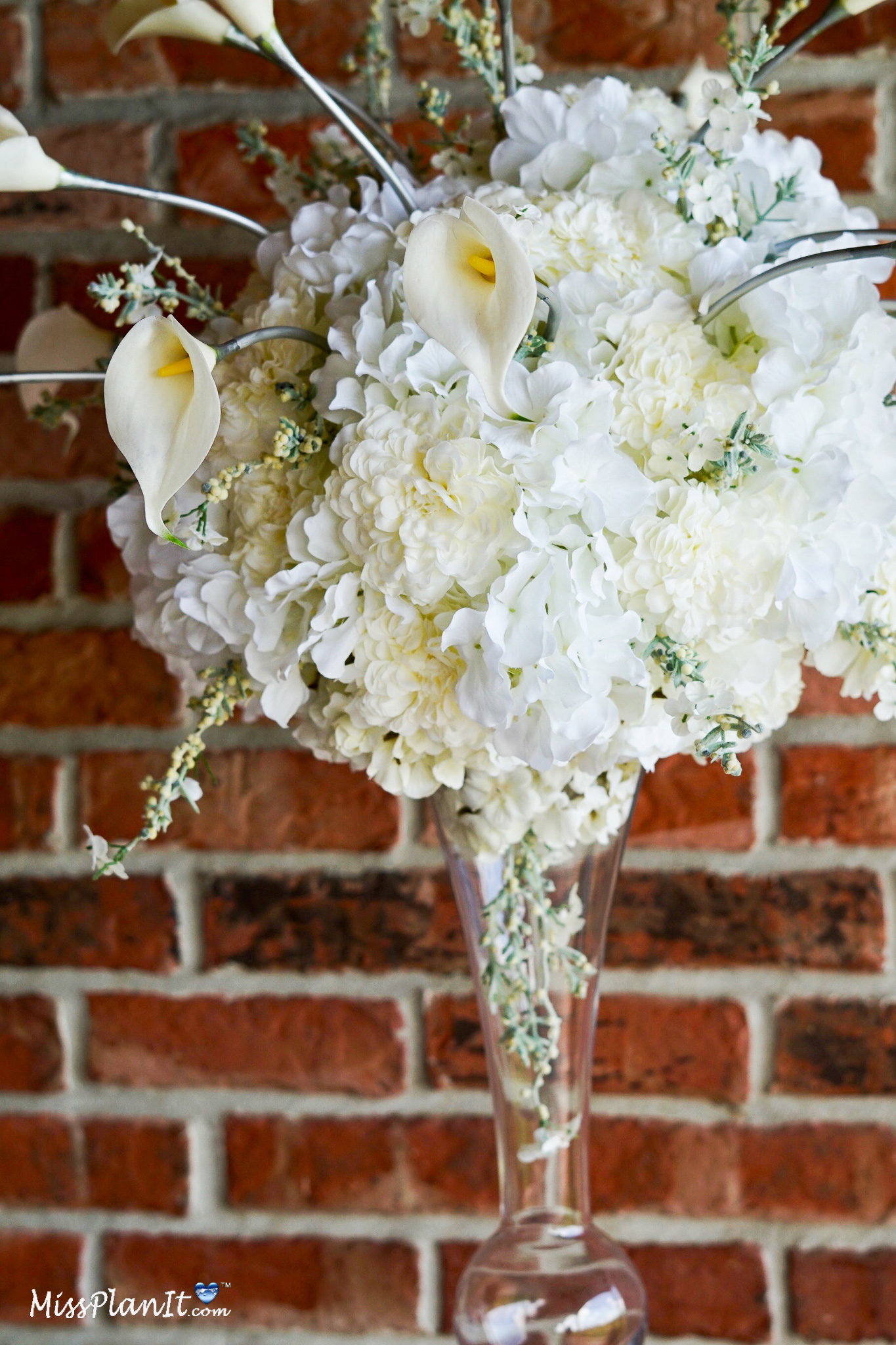 Cream Delight Elegant Wedding Centerpiece