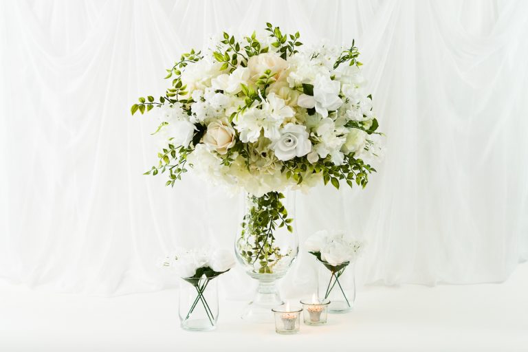 Elegant Rose Wedding Centerpiece