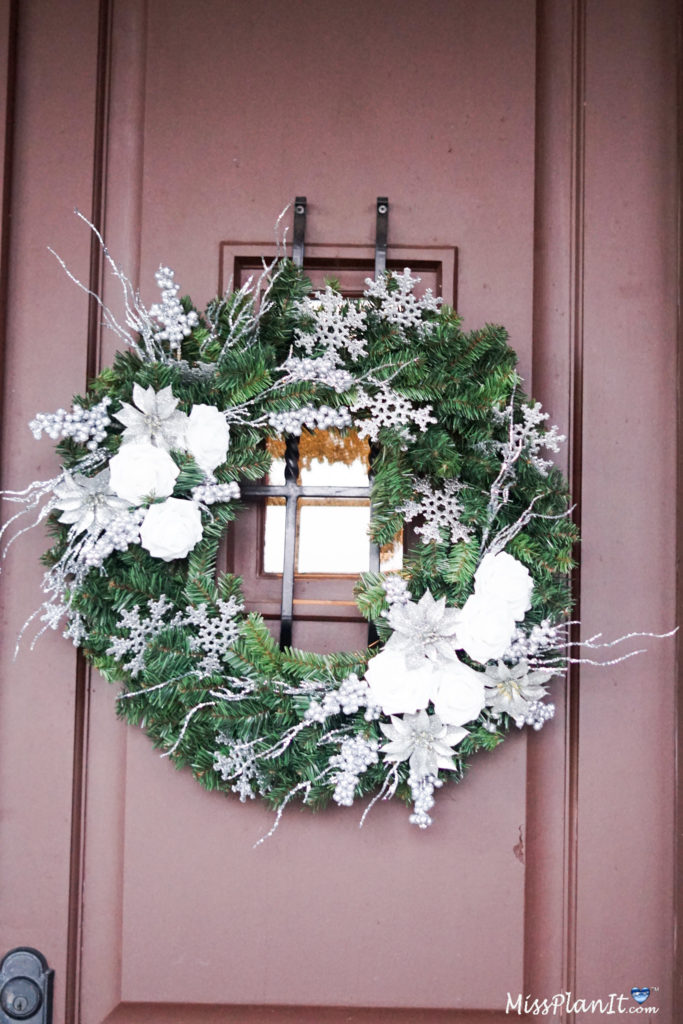 White Christmas Wreath