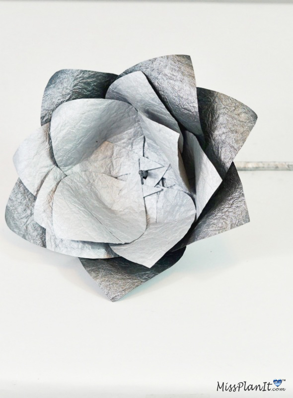 DIY Tall Paper Flower Centerpiece